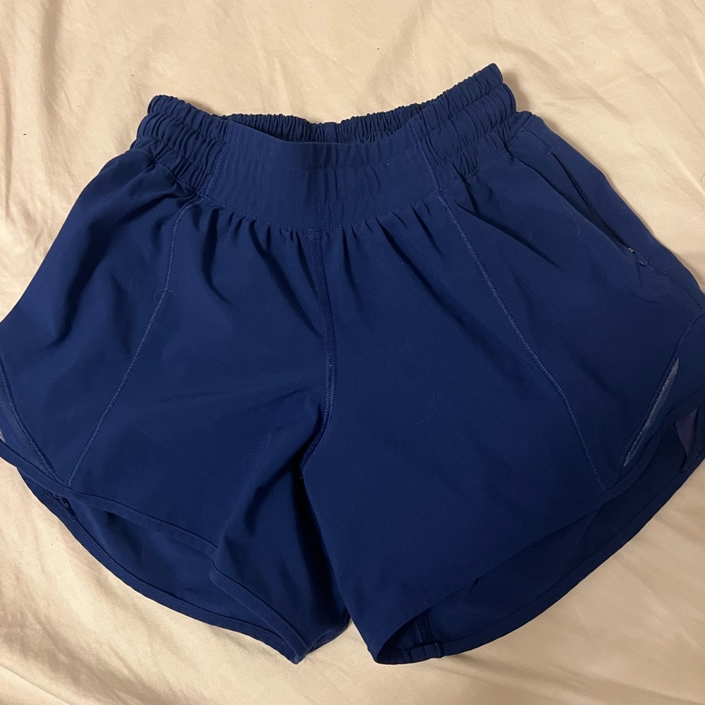 Hotty Hot Low-Rise Lined Short 4"
Size 0 gently used.